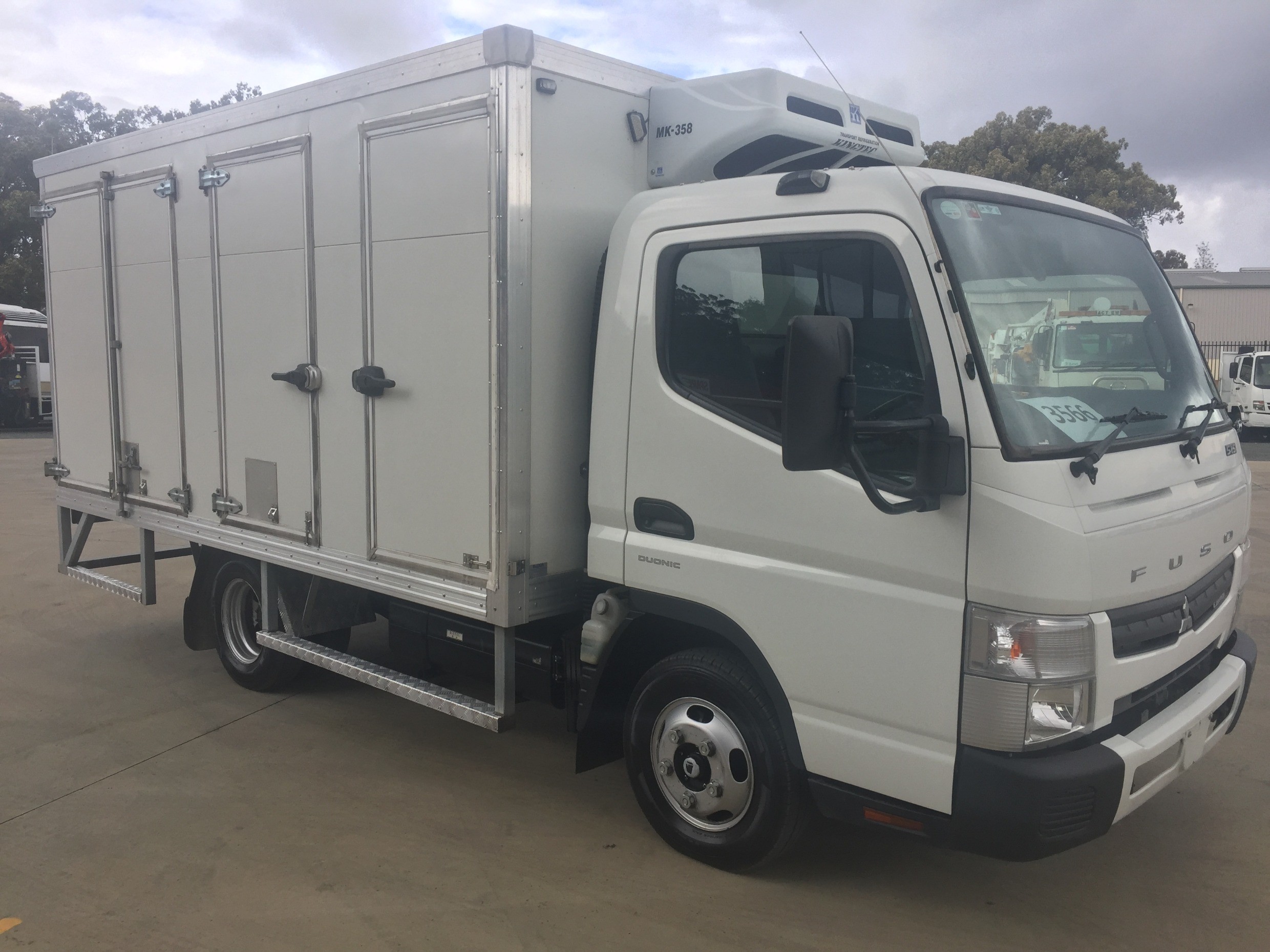 2014 Fuso Canter 515 Widecab Amt Refrigerated 