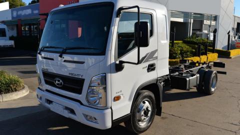2019 hyundai mighty ex4 cab chassis