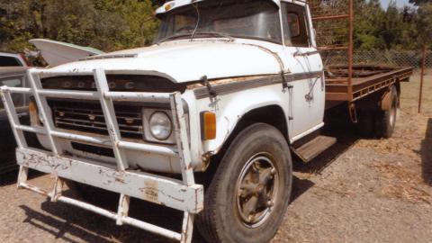 Dodge D5n 700