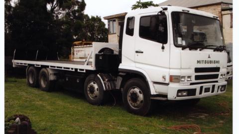 1998 mitsubishi fs 527