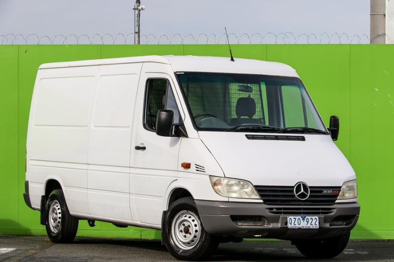 2001 Mercedes-benz Sprinter Manual Van - JTFD5038289 - JUST TRUCKS