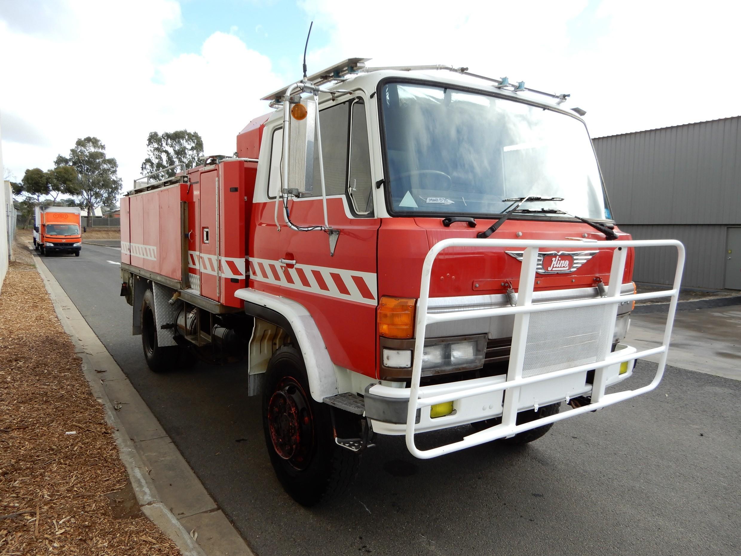 1990 Hino  Ft 4wd Fire Truck  JFTFD5037883 JUST TRUCKS 